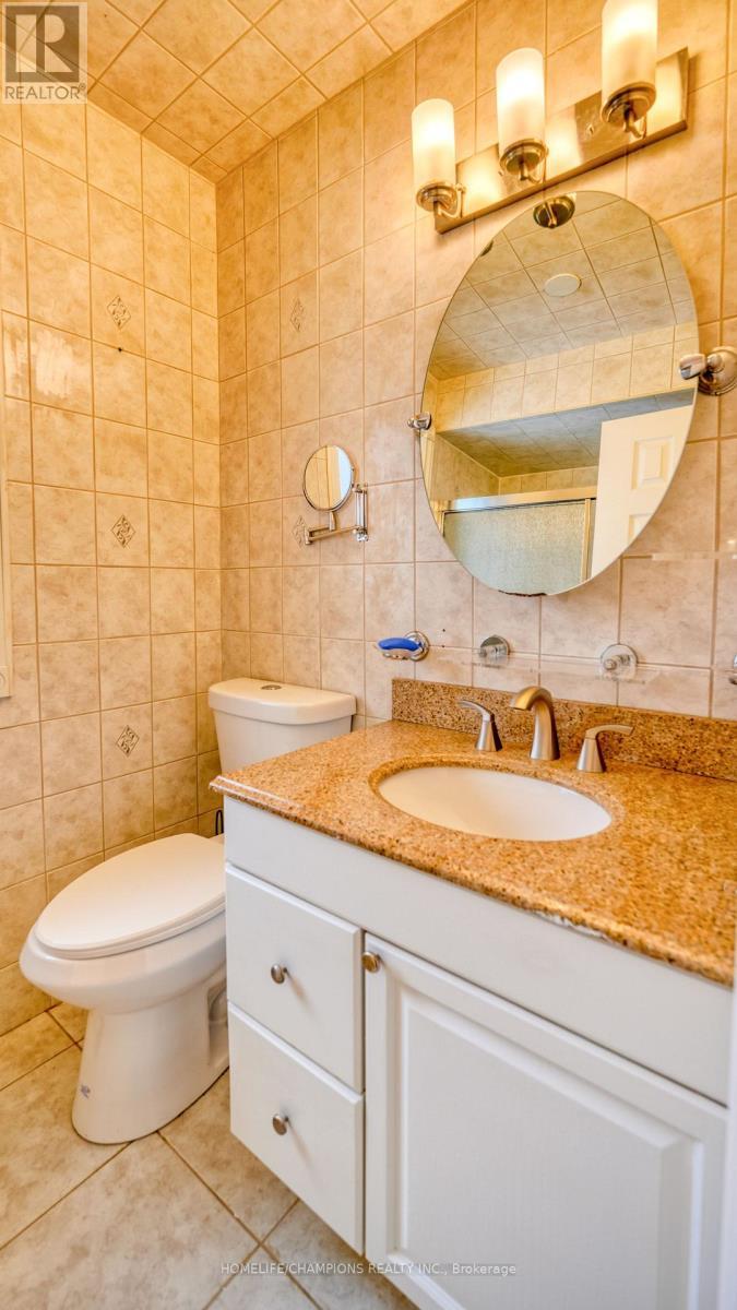 9 Seagrave Crescent, Toronto, ON - Indoor Photo Showing Bathroom