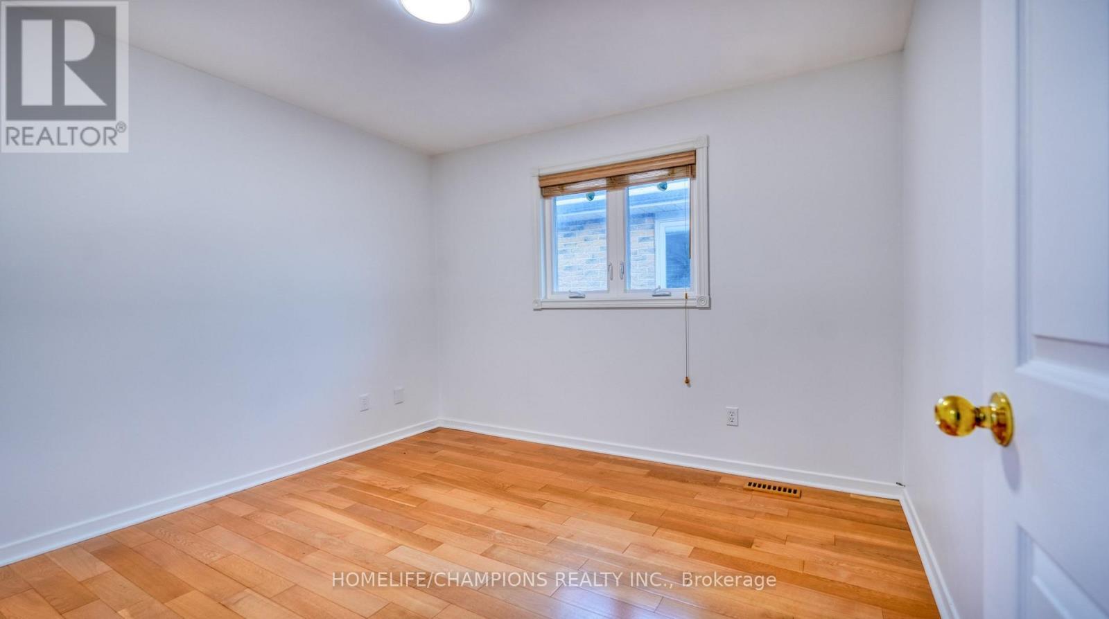 9 Seagrave Crescent, Toronto, ON - Indoor Photo Showing Other Room