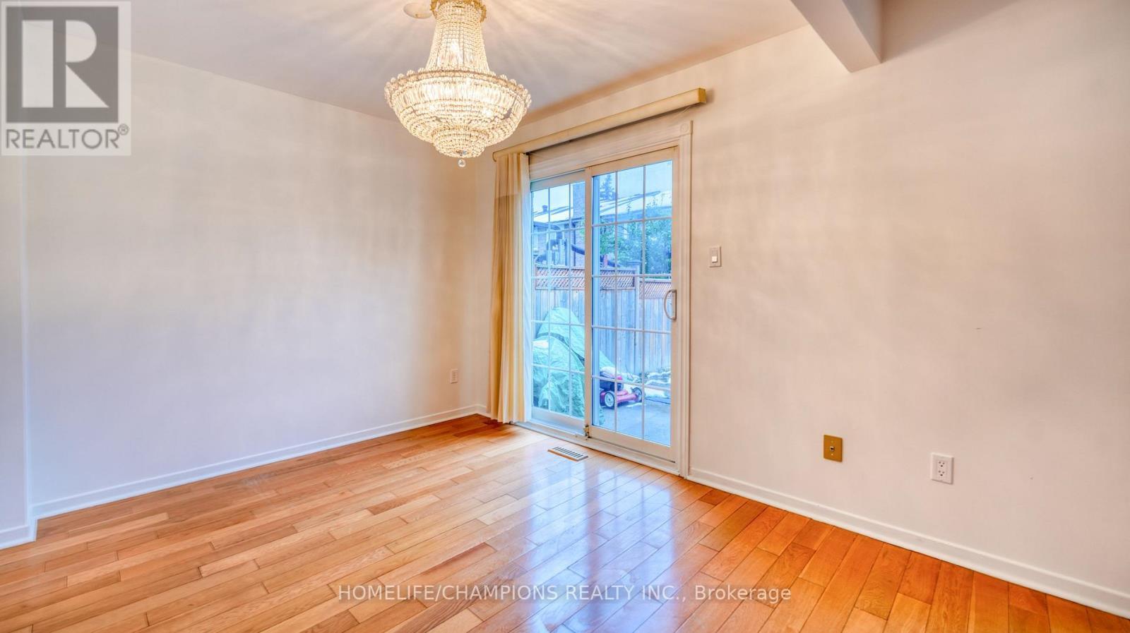 9 Seagrave Crescent, Toronto, ON - Indoor Photo Showing Other Room