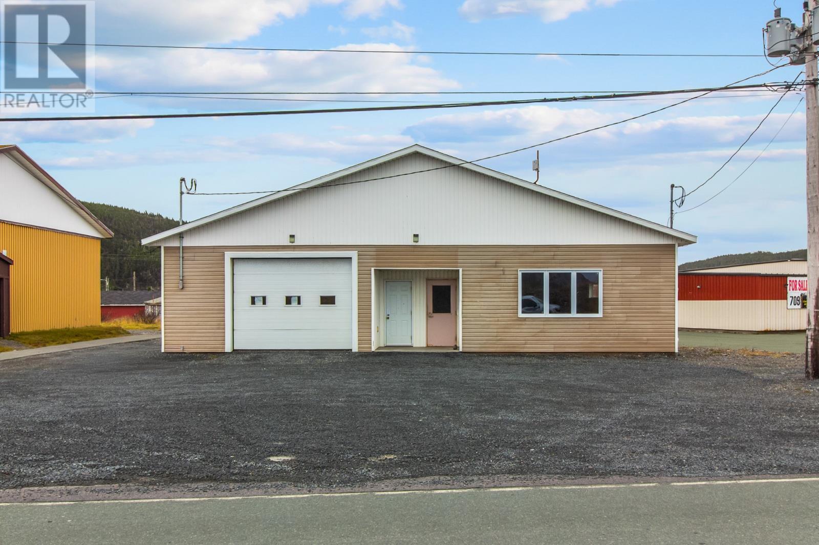 21 Veterans Way, Placentia, NL