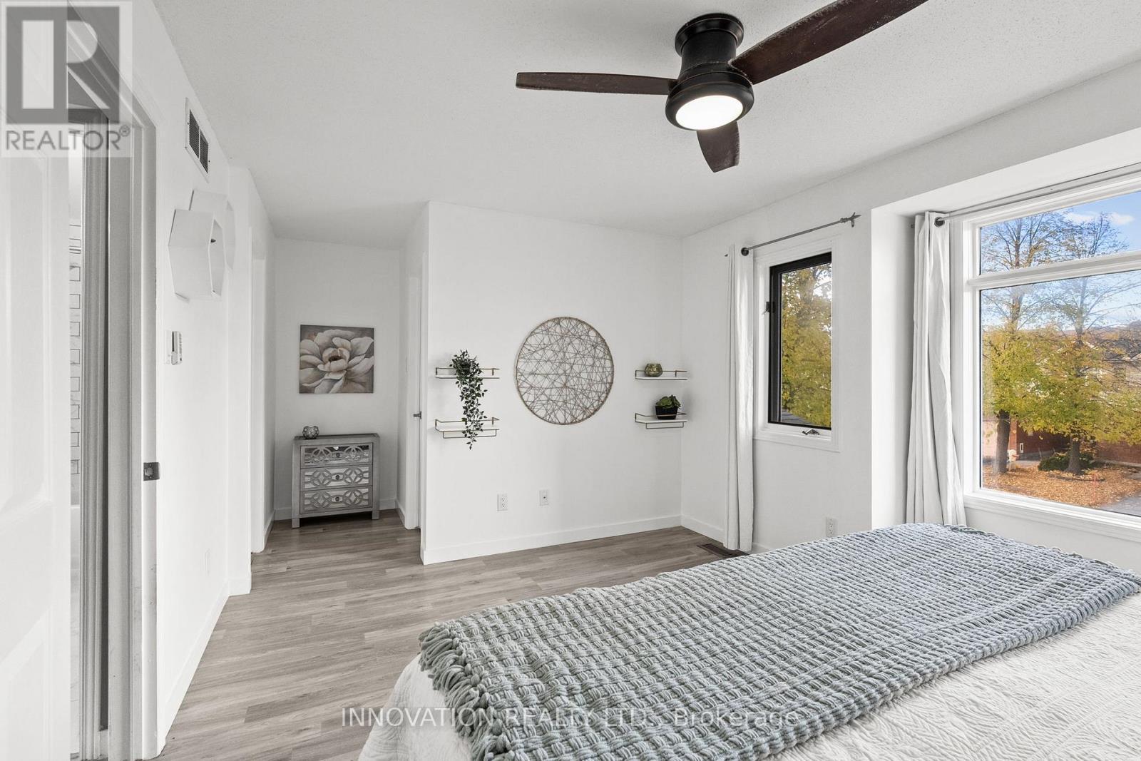 20 Banchory Crescent, Ottawa, ON - Indoor Photo Showing Bedroom