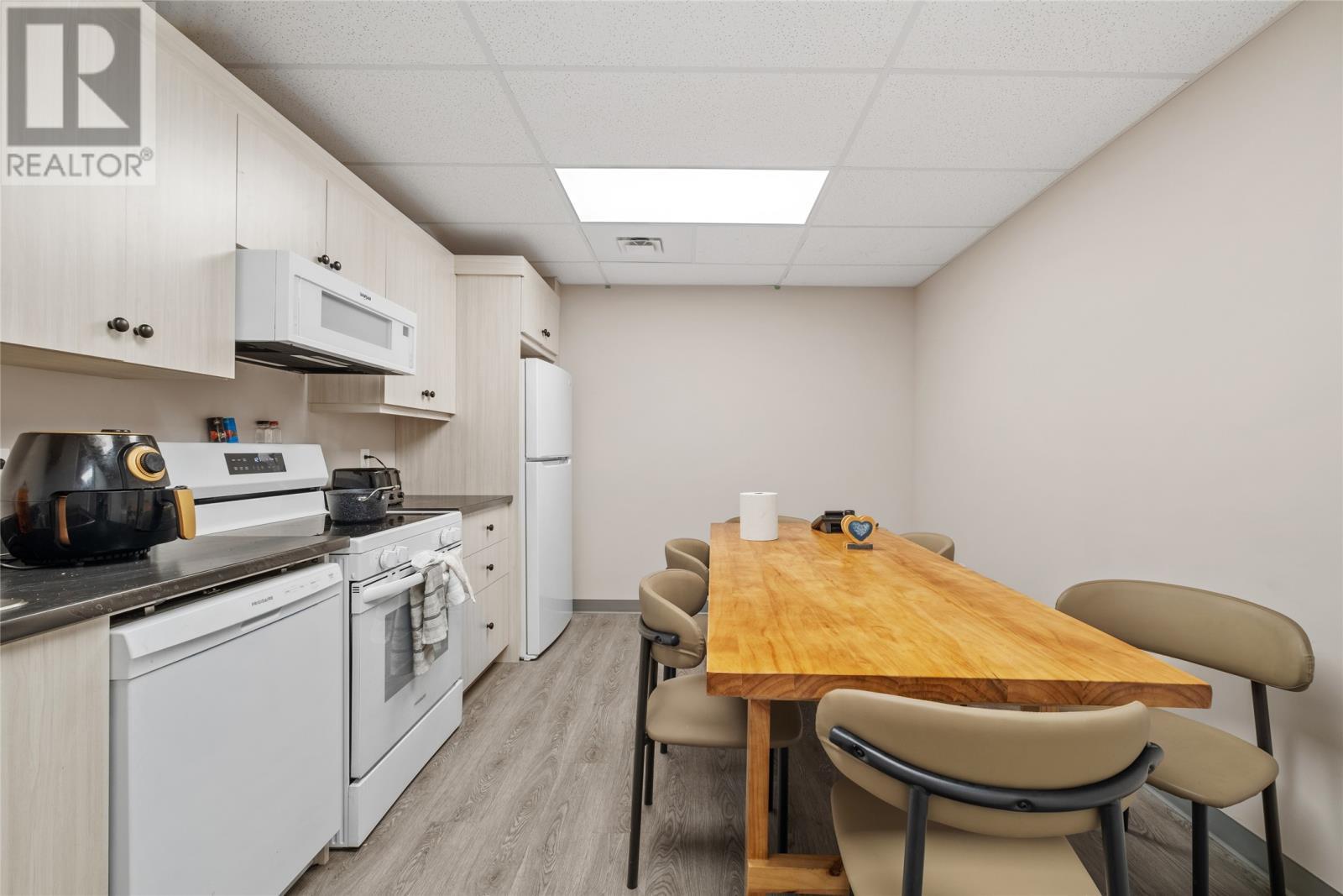 183 Mcnamara Drive, Paradise, NL