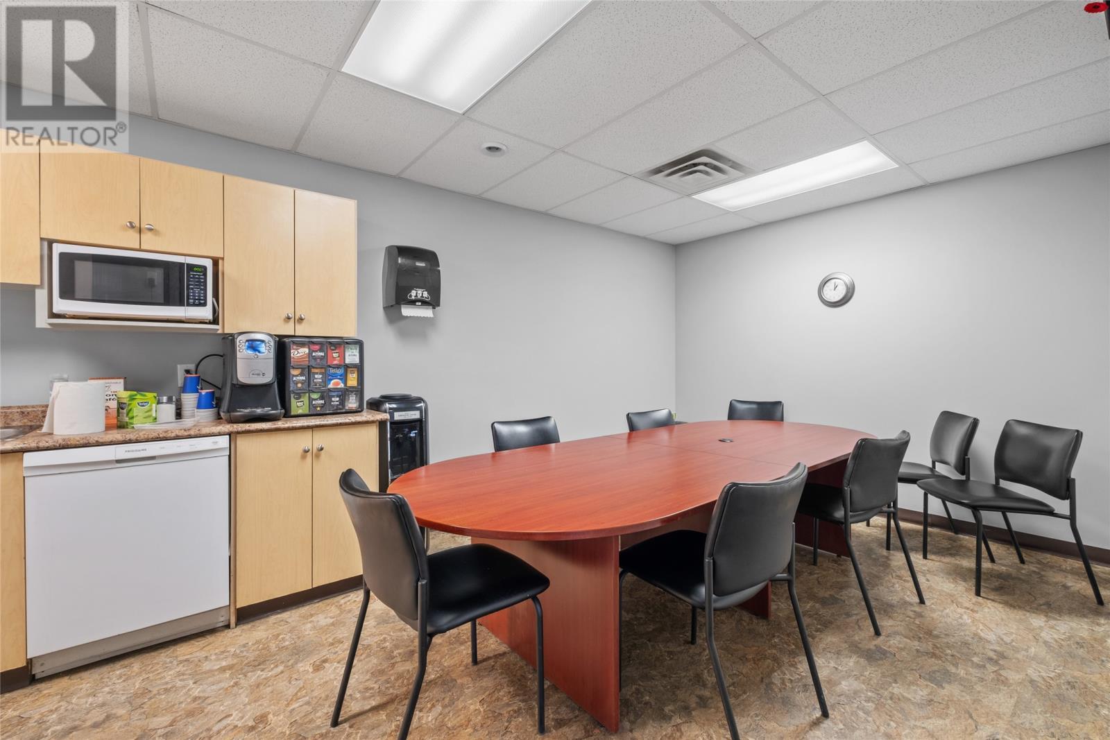 183 Mcnamara Drive, Paradise, NL