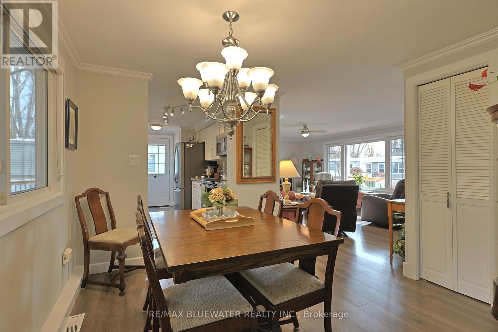 93 Shannon Boulevard, South Huron (Stephen), ON - Indoor Photo Showing Dining Room