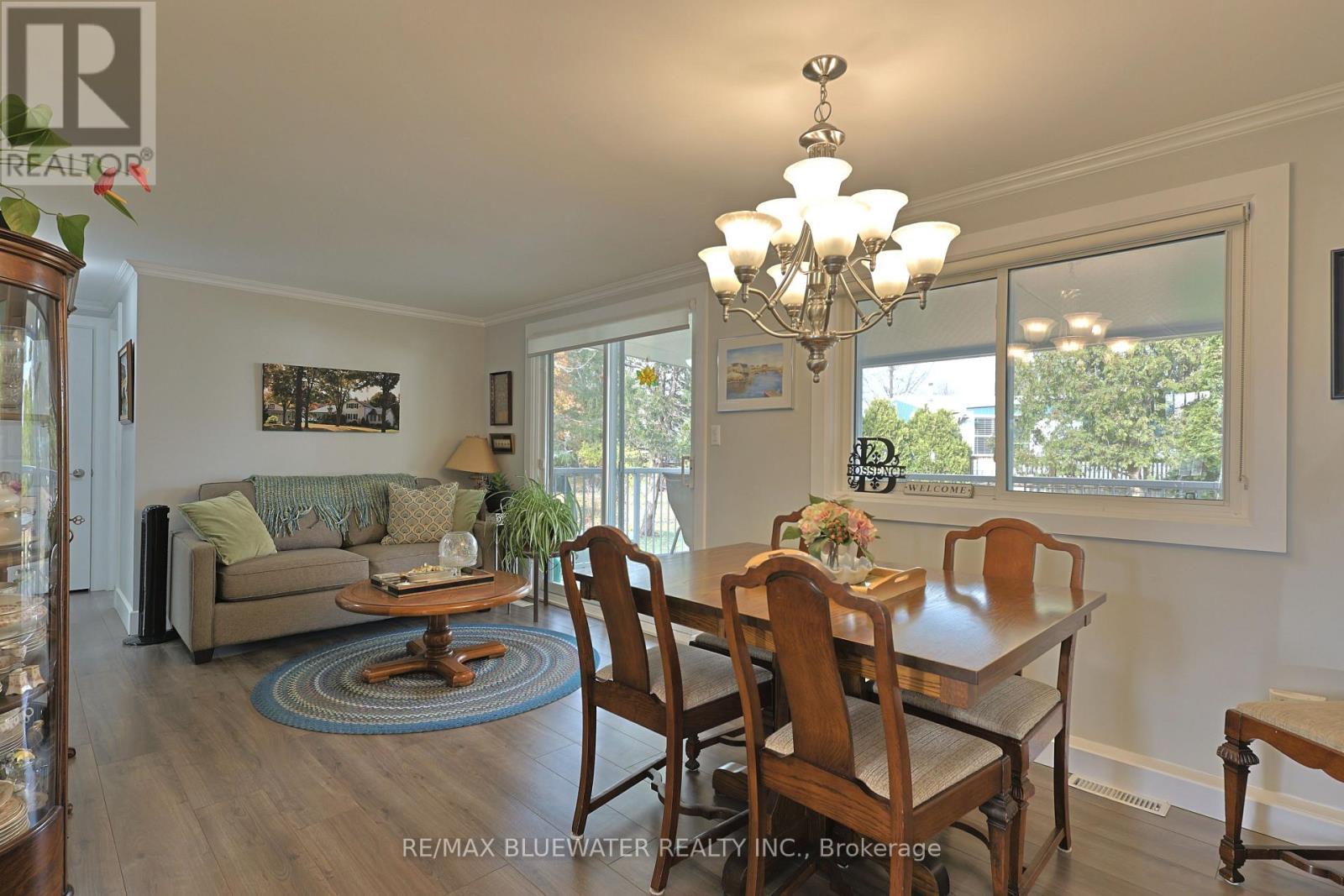 93 Shannon Boulevard, South Huron (Stephen), ON - Indoor Photo Showing Dining Room