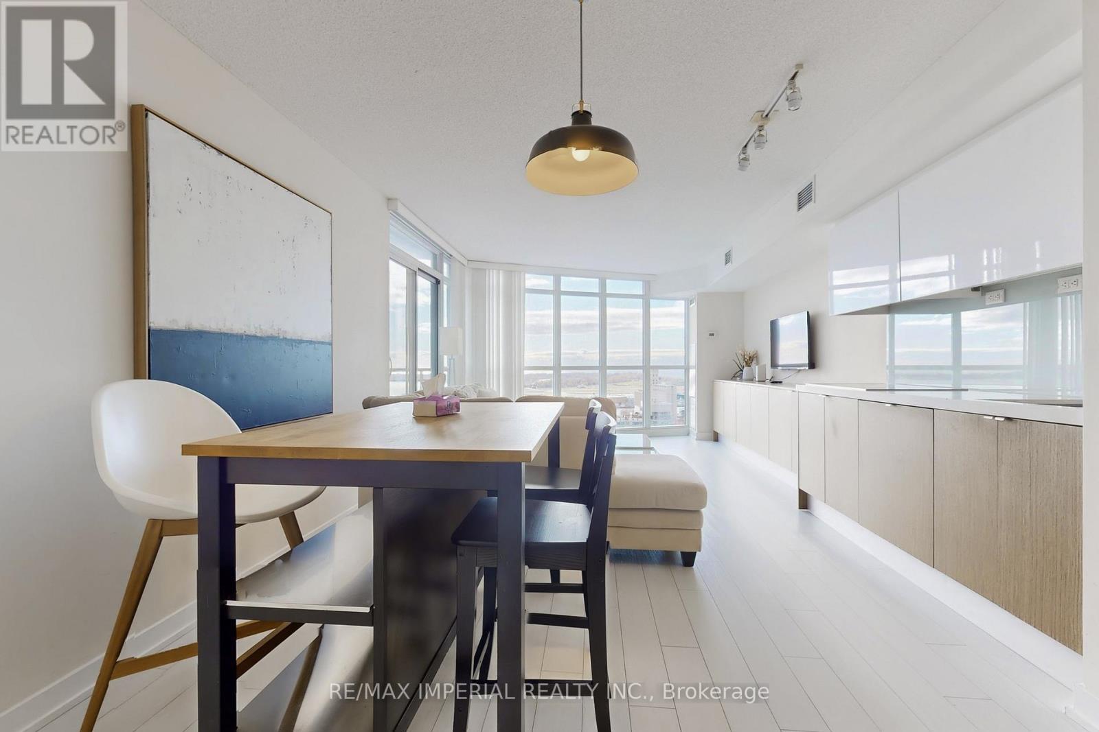 2306 - 21 Iceboat Terrace, Toronto, ON - Indoor Photo Showing Dining Room