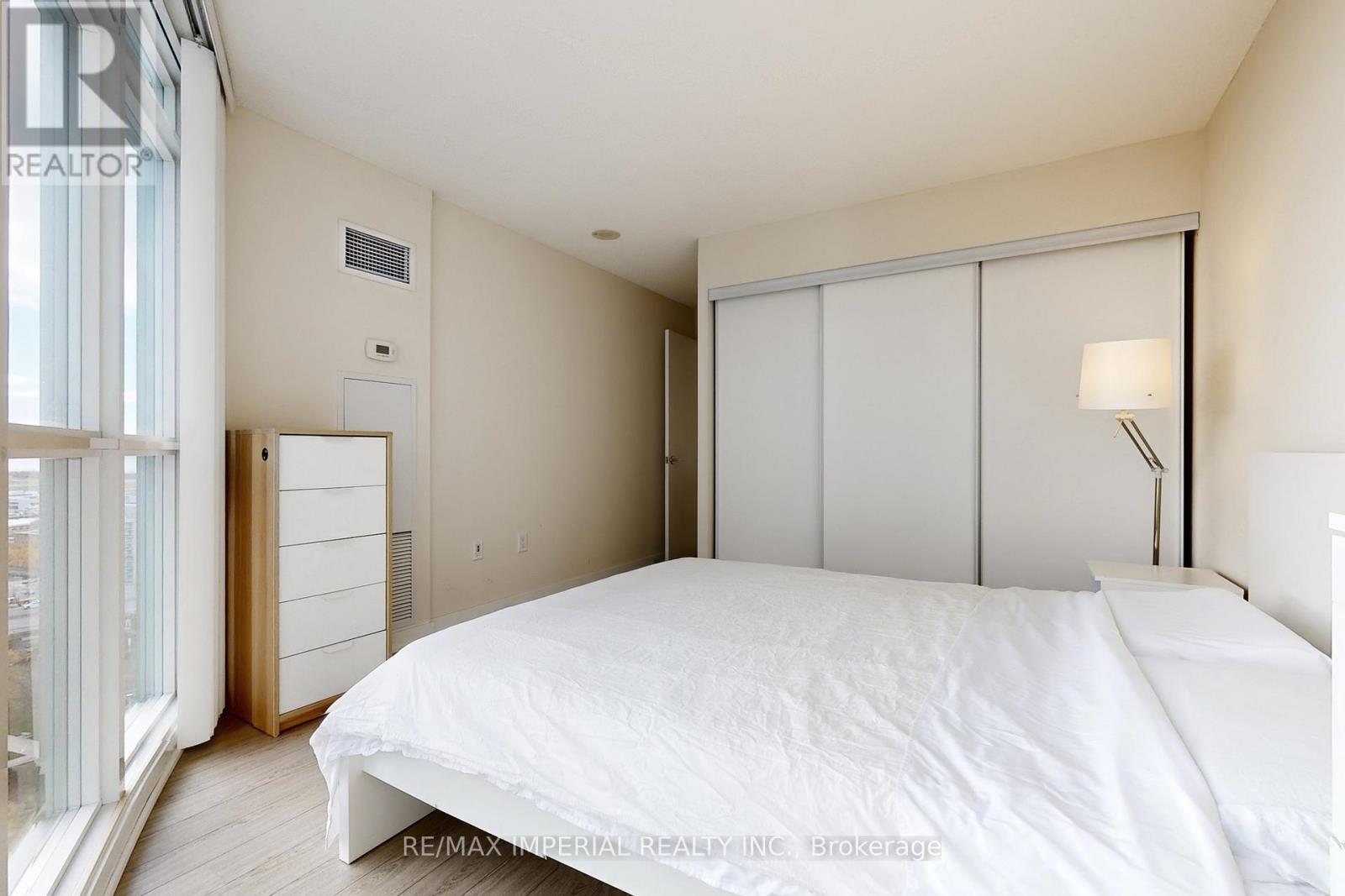 2306 - 21 Iceboat Terrace, Toronto, ON - Indoor Photo Showing Bedroom