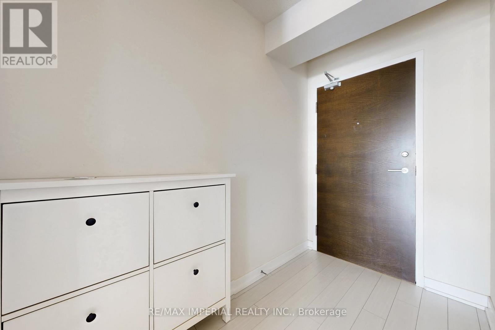 2306 - 21 Iceboat Terrace, Toronto, ON - Indoor Photo Showing Other Room