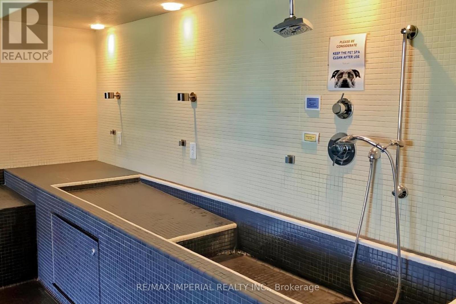 2306 - 21 Iceboat Terrace, Toronto, ON - Indoor