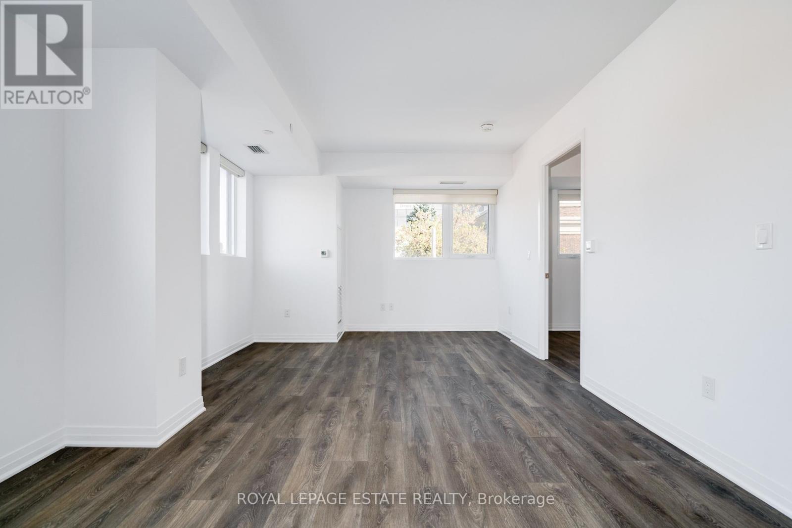304 - 2301 Danforth Avenue, Toronto, ON - Indoor Photo Showing Other Room