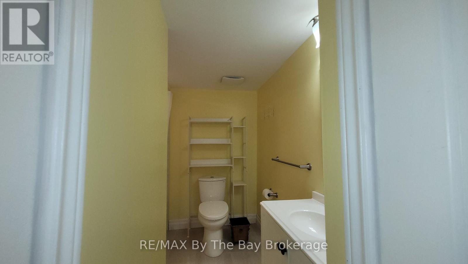 2 - 7 Harbour Crescent, Wasaga Beach, ON - Indoor Photo Showing Bathroom