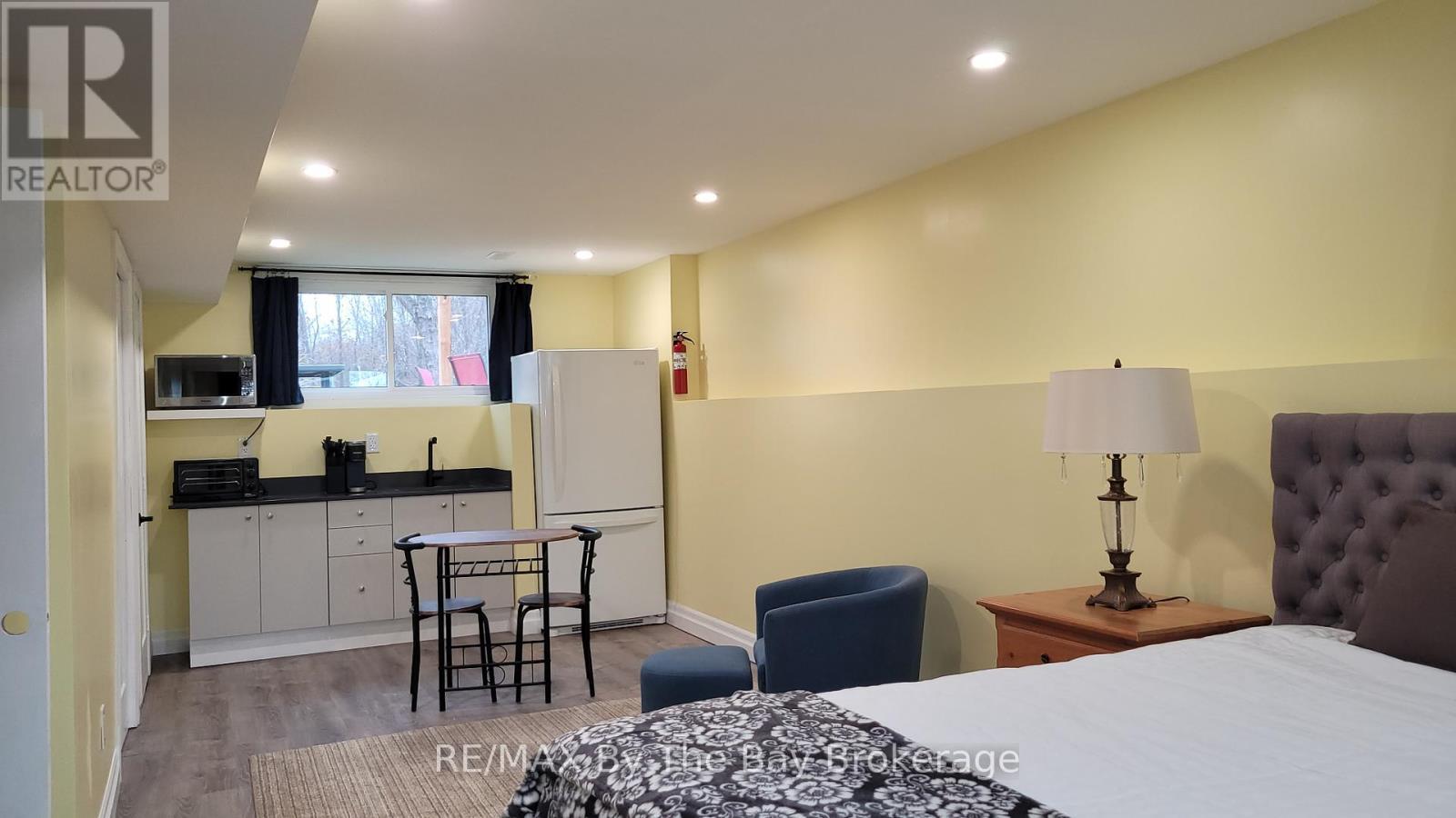 2 - 7 Harbour Crescent, Wasaga Beach, ON - Indoor