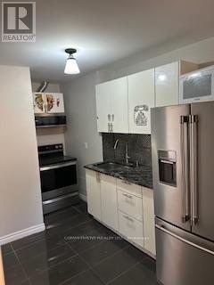 277 - 3060 Constitution Boulevard, Mississauga, ON - Indoor Photo Showing Kitchen