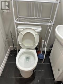 277 - 3060 Constitution Boulevard, Mississauga, ON - Indoor