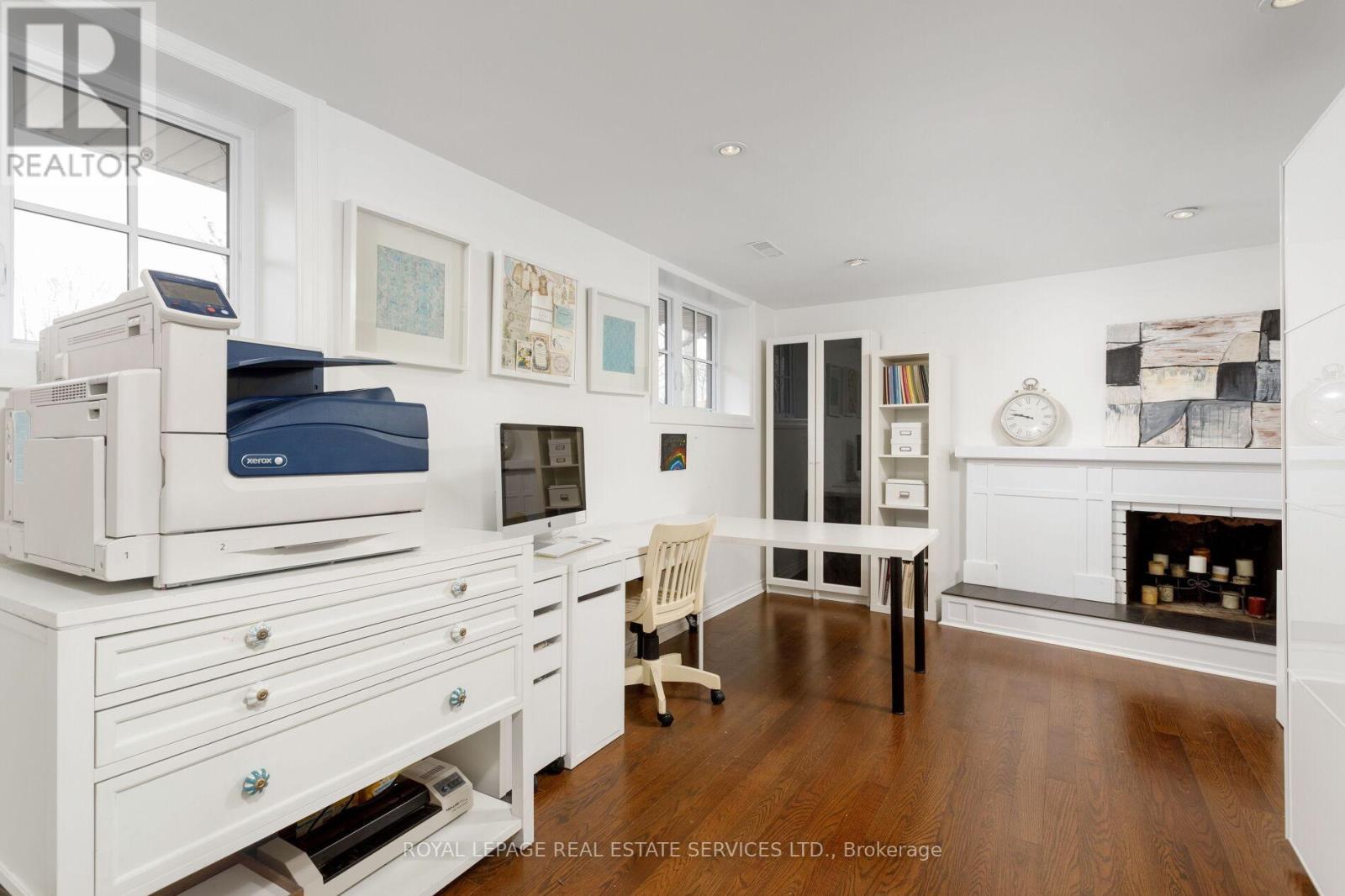 2088 Saxon Road, Oakville, ON - Indoor