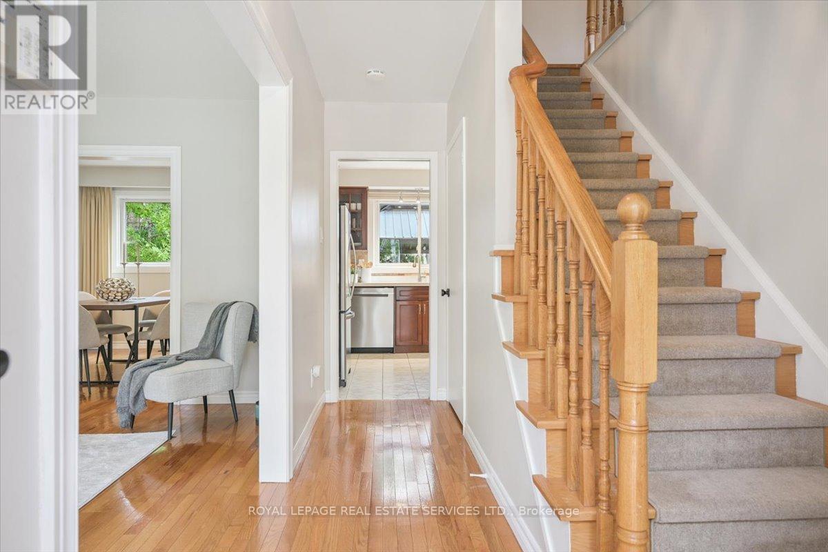 2340 Homelands Drive, Mississauga, ON - Indoor Photo Showing Other Room