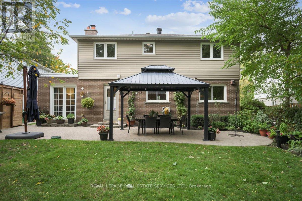 2340 Homelands Drive, Mississauga, ON - Outdoor