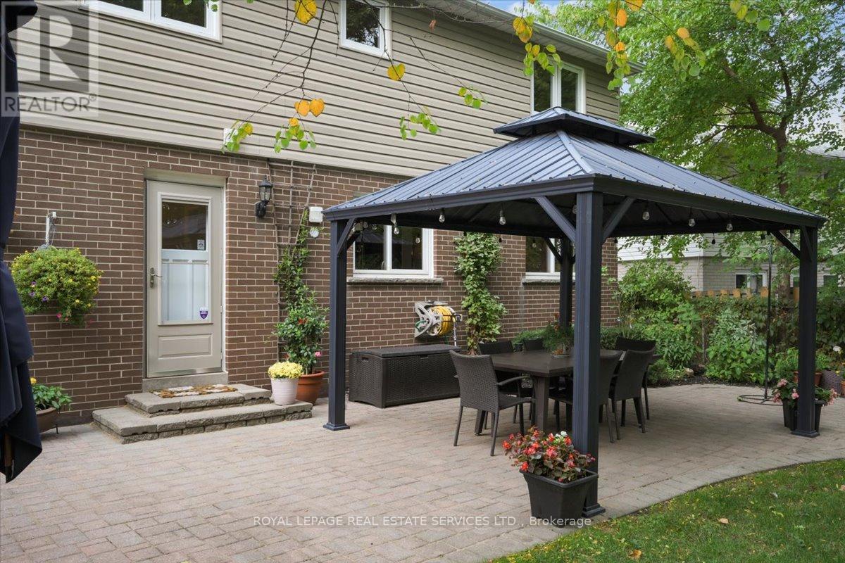 2340 Homelands Drive, Mississauga, ON - Outdoor With Deck Patio Veranda With Exterior