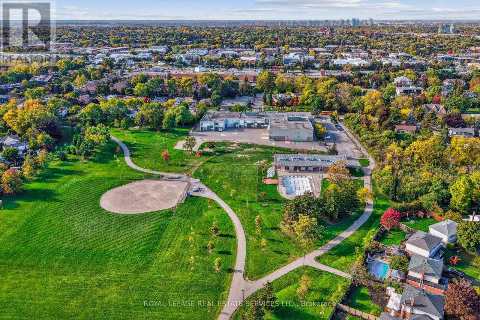2340 Homelands Drive, Mississauga, ON - Outdoor With View