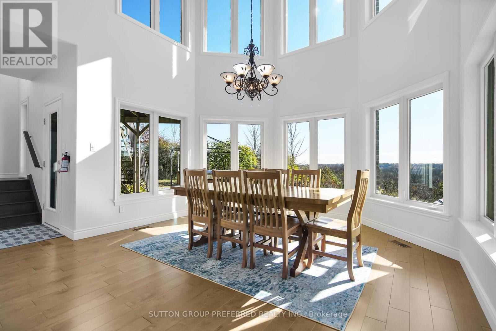 32439 Walnut Line, Dutton/Dunwich, ON - Indoor Photo Showing Dining Room
