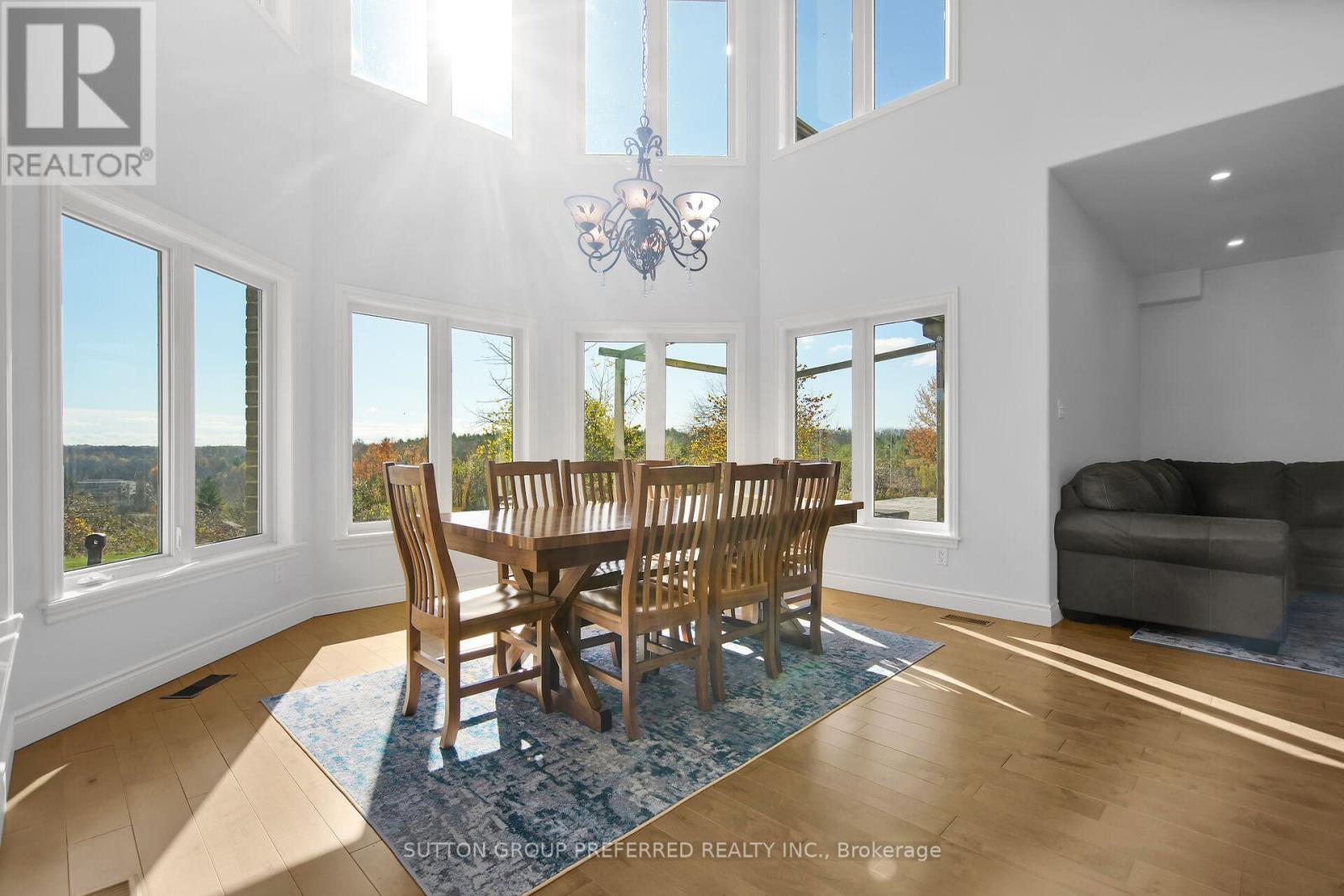 32439 Walnut Line, Dutton/Dunwich, ON - Indoor Photo Showing Dining Room