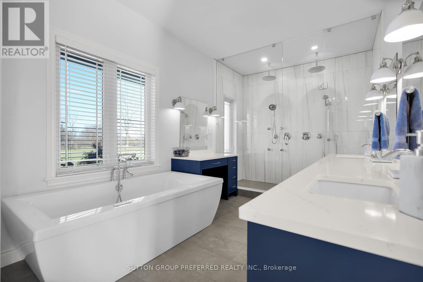 32439 Walnut Line, Dutton/Dunwich, ON - Indoor Photo Showing Bathroom