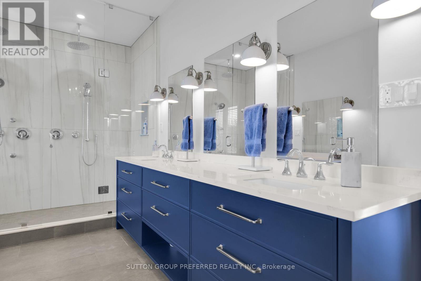 32439 Walnut Line, Dutton/Dunwich, ON - Indoor Photo Showing Bathroom