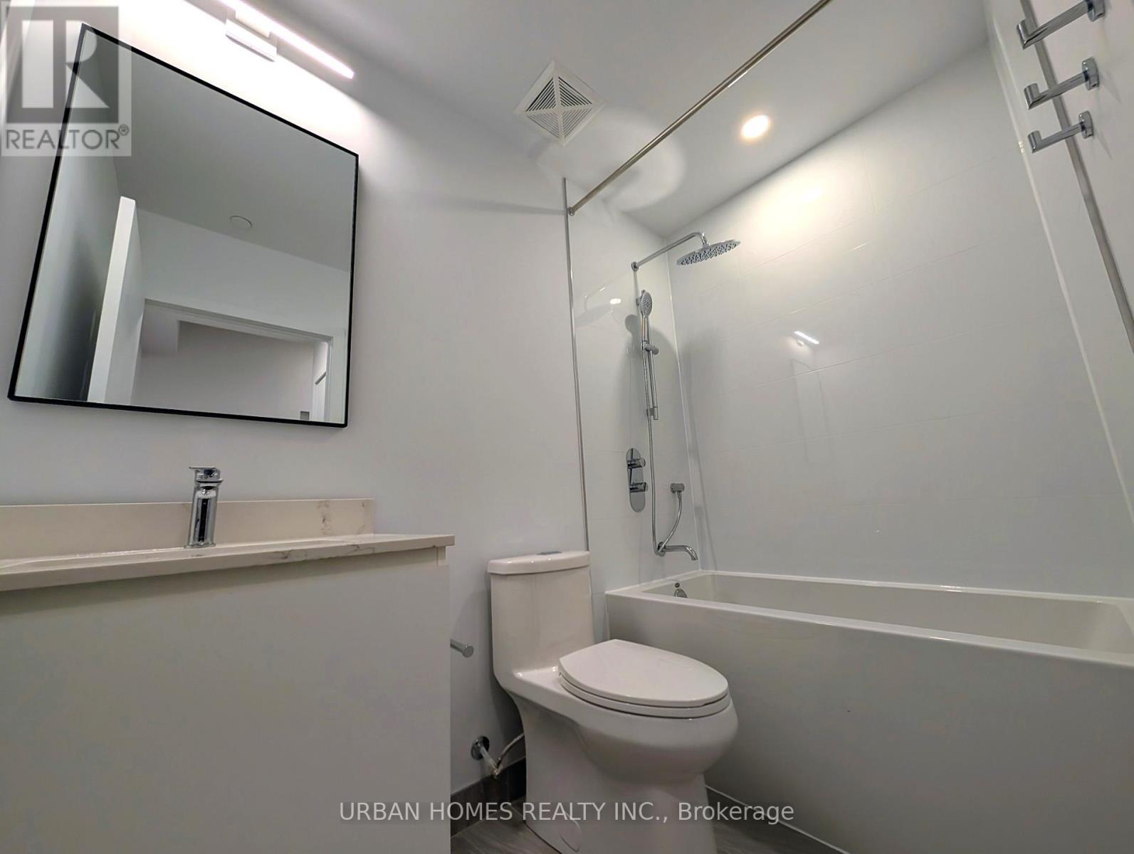603 - 1720 Bayview Avenue, Toronto, ON - Indoor Photo Showing Bathroom