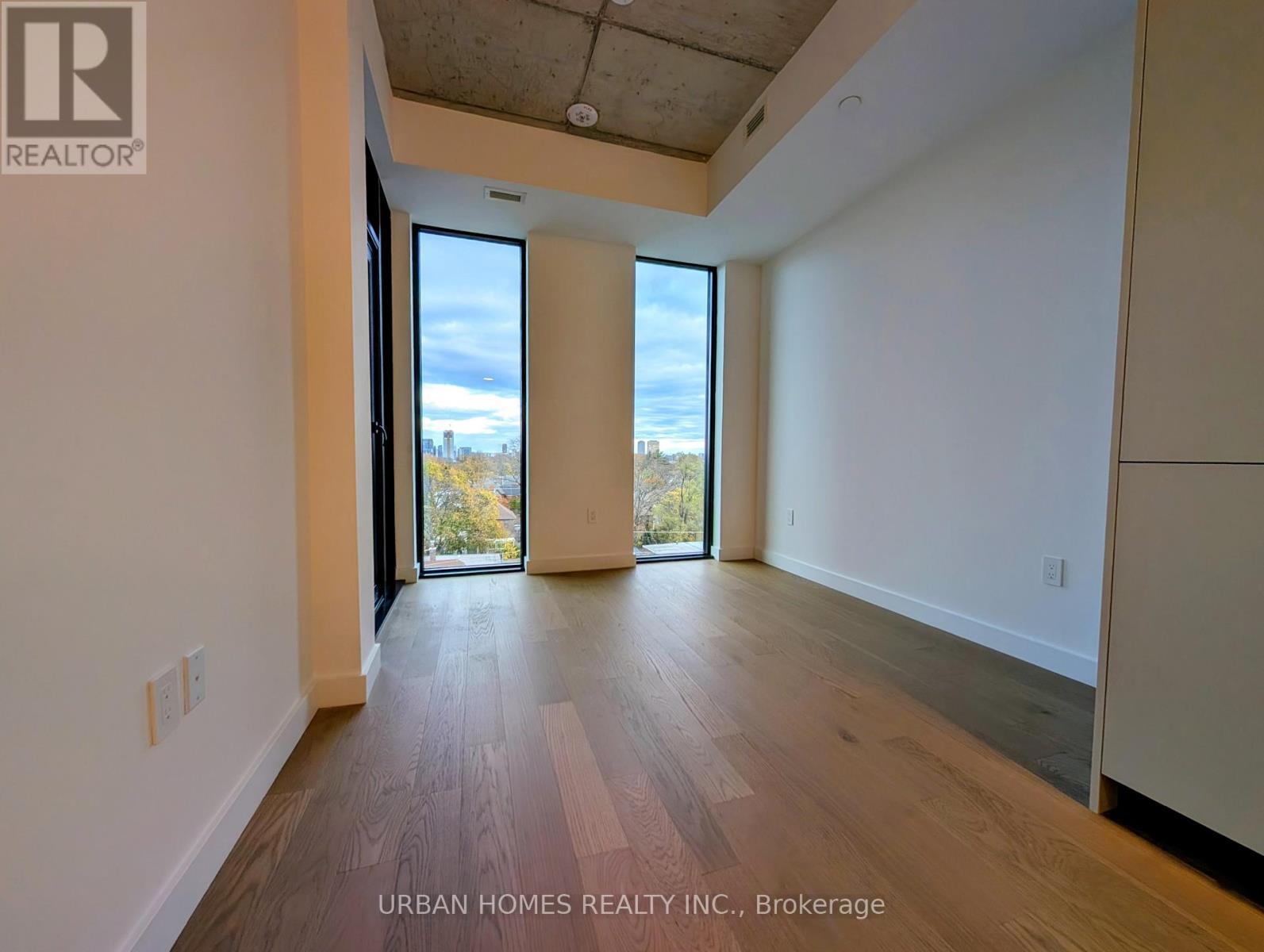 603 - 1720 Bayview Avenue, Toronto, ON - Indoor Photo Showing Other Room