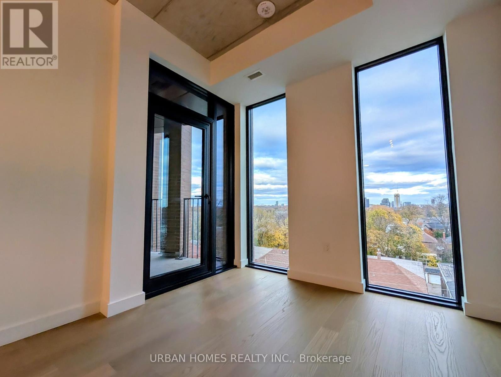 603 - 1720 Bayview Avenue, Toronto, ON - Indoor Photo Showing Other Room