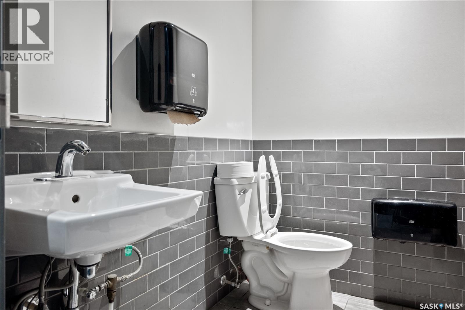 1270 3806 Albert Street, Regina, SK