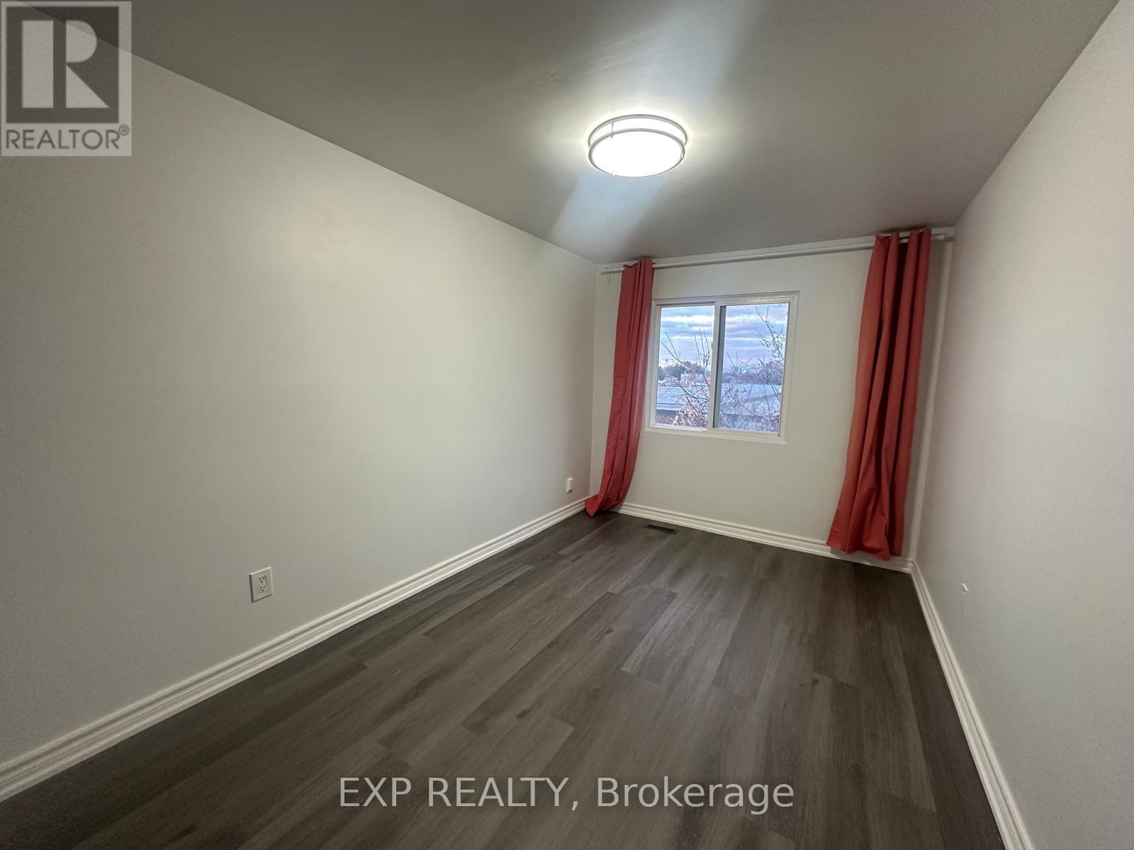 102 Rakewood Crescent, Toronto, ON - Indoor Photo Showing Other Room
