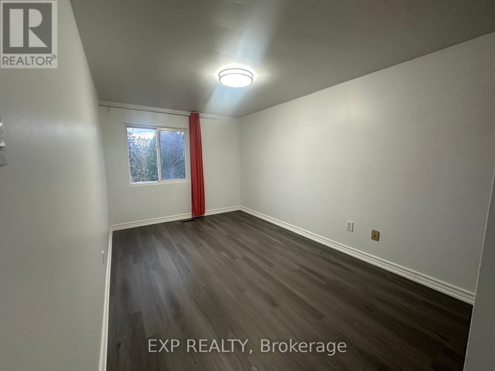 102 Rakewood Crescent, Toronto, ON - Indoor Photo Showing Other Room