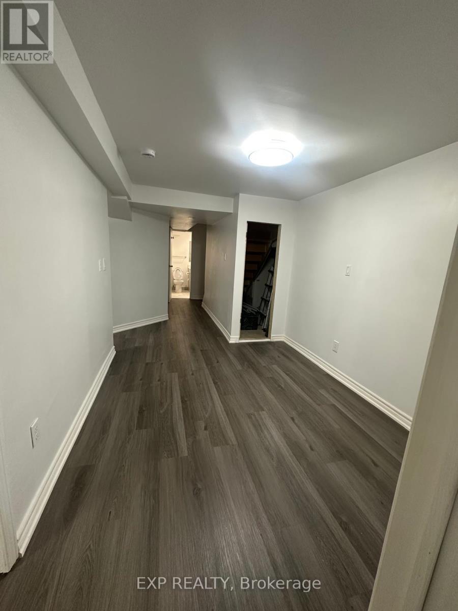 102 Rakewood Crescent, Toronto, ON - Indoor Photo Showing Other Room