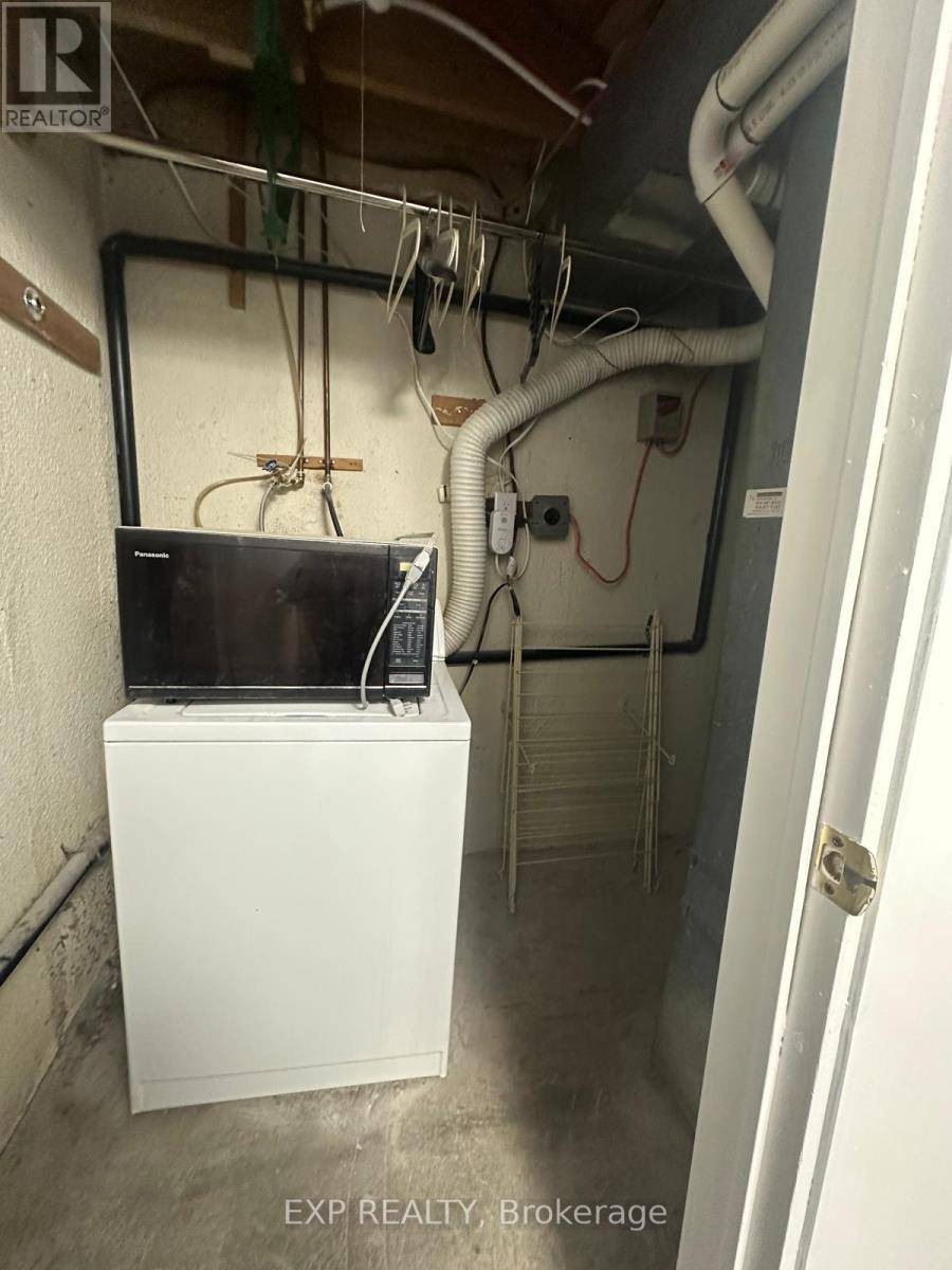 102 Rakewood Crescent, Toronto, ON - Indoor Photo Showing Laundry Room