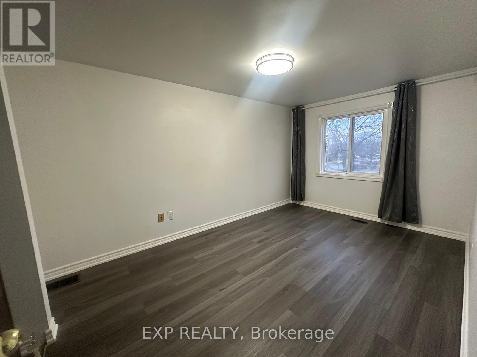 102 Rakewood Crescent, Toronto, ON - Indoor Photo Showing Other Room