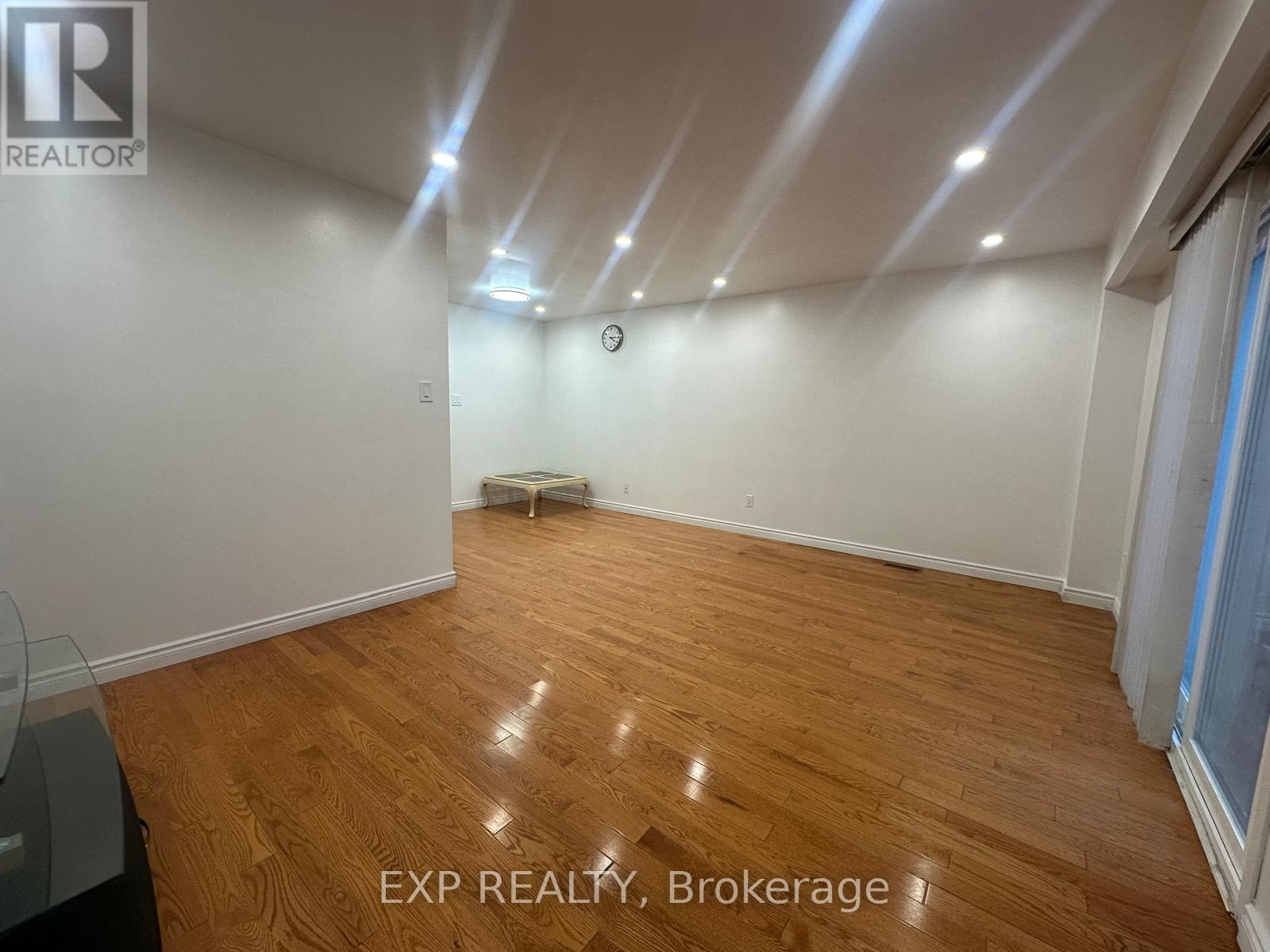 102 Rakewood Crescent, Toronto, ON - Indoor Photo Showing Other Room