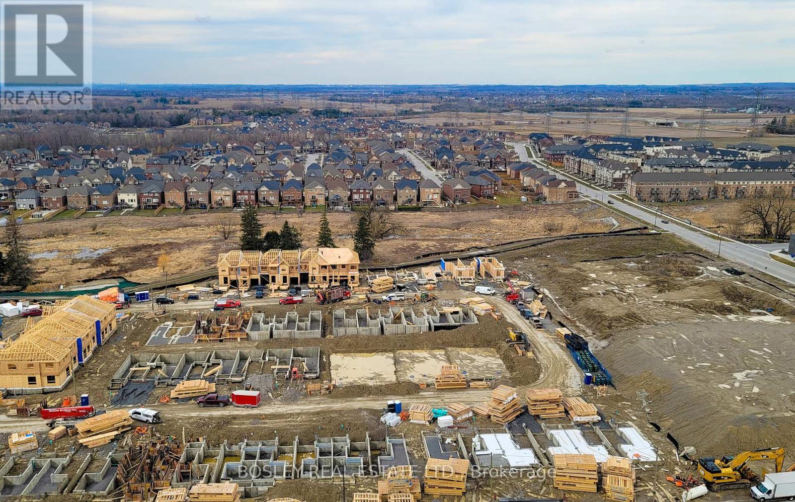 2119 - 2550 Simcoe Street N, Oshawa, ON