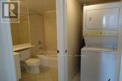 909 - 130 Pond Drive, Markham, ON - Indoor Photo Showing Bathroom