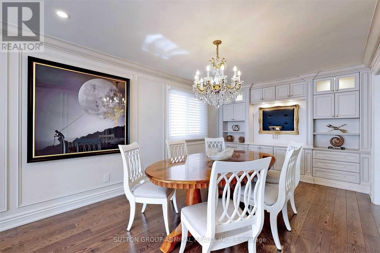45 Pinewood Drive, Vaughan, ON - Indoor Photo Showing Dining Room