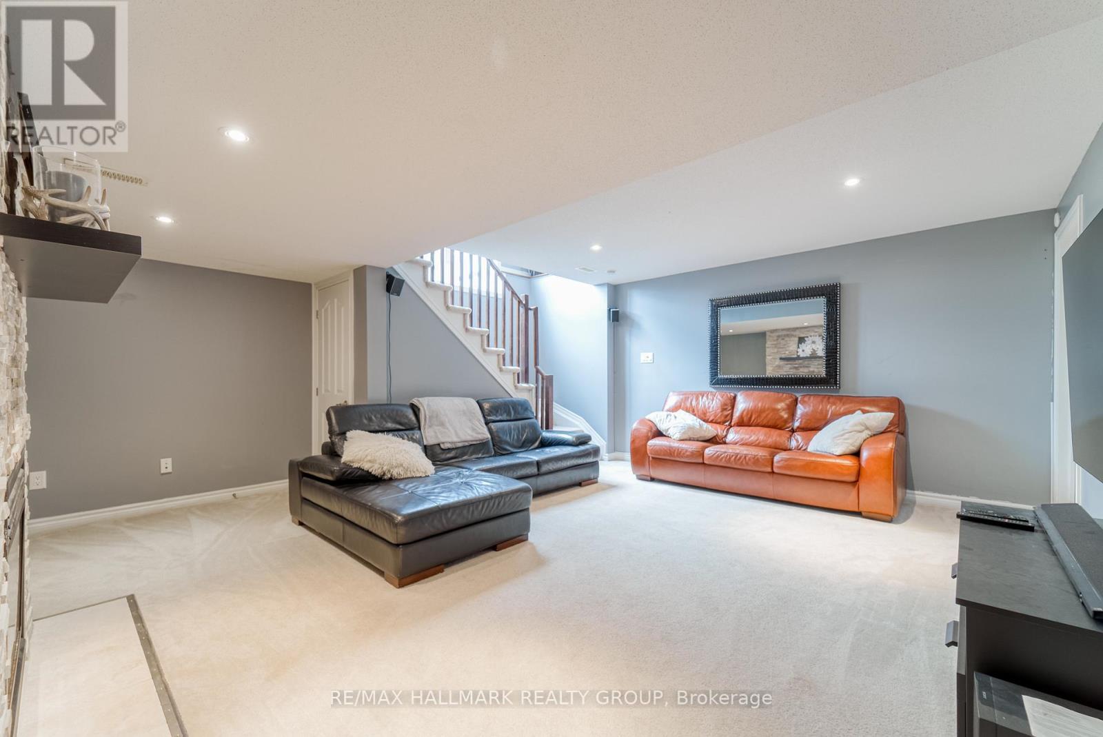 228 Eye Bright Crescent, Ottawa, ON - Indoor