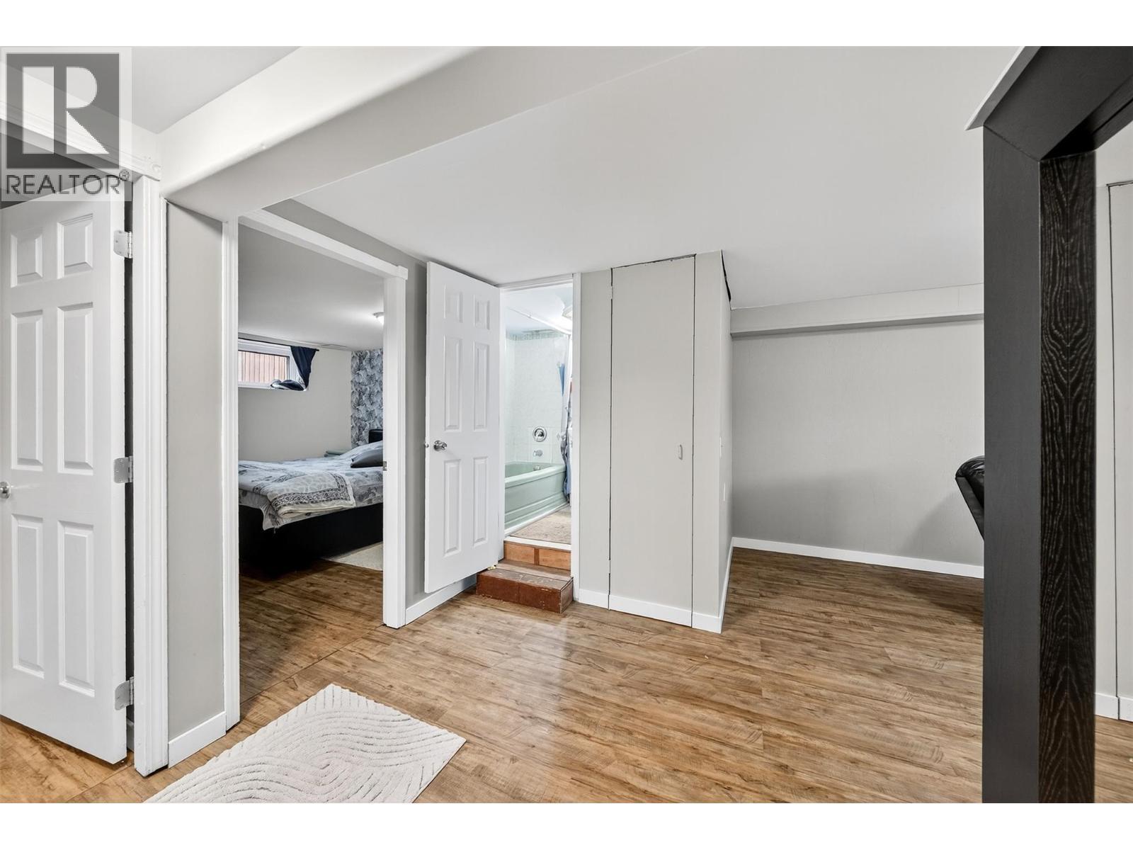 2631 Young Place, Kamloops, BC - Indoor Photo Showing Other Room