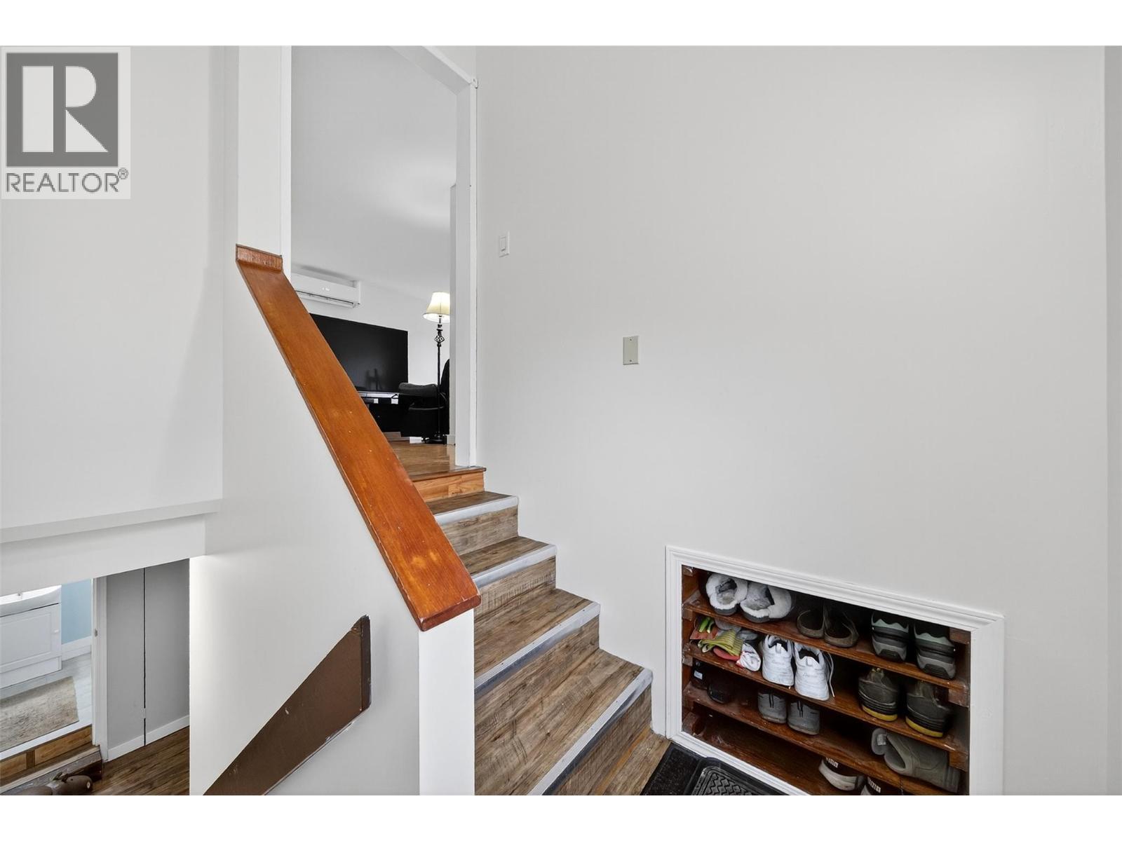 2631 Young Place, Kamloops, BC - Indoor Photo Showing Other Room