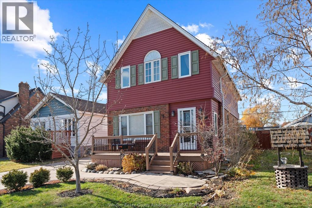 379 Laporte Avenue, Windsor, ON - Outdoor With Deck Patio Veranda