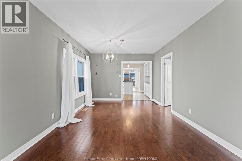 379 Laporte Avenue, Windsor, ON - Indoor Photo Showing Other Room