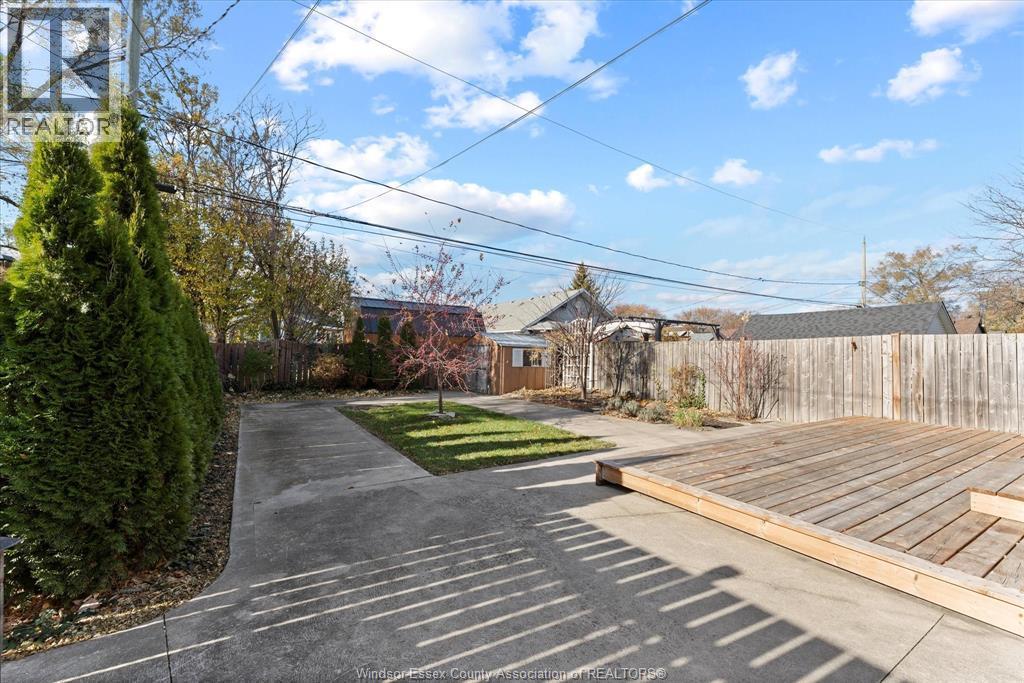 379 Laporte Avenue, Windsor, ON - Outdoor
