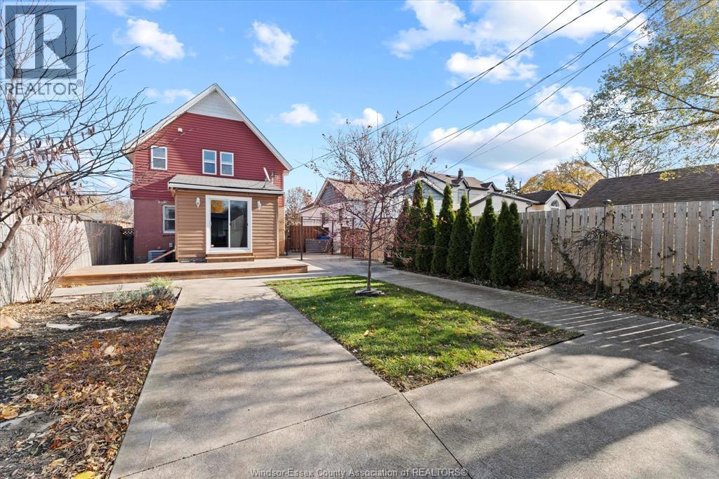 379 Laporte Avenue, Windsor, ON - Outdoor