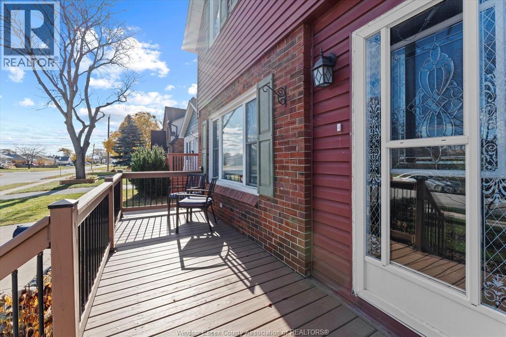 379 Laporte Avenue, Windsor, ON - Outdoor With Deck Patio Veranda
