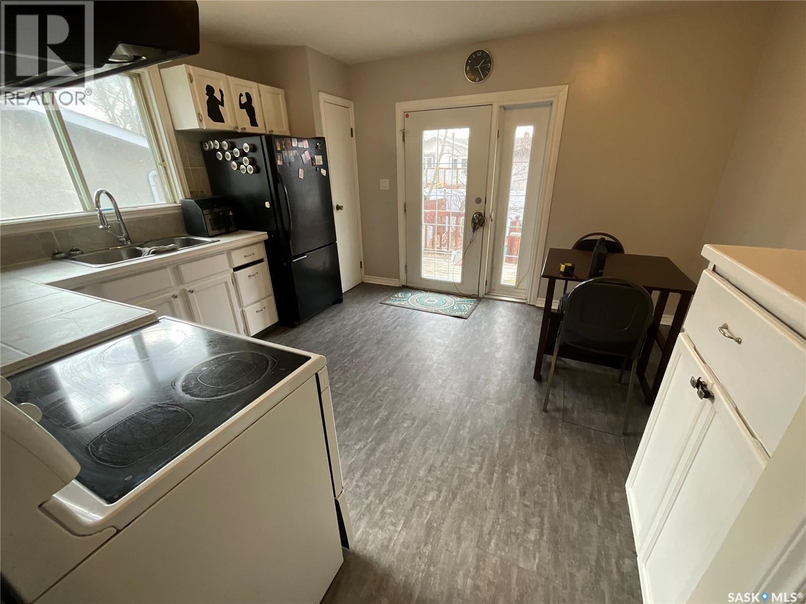 62 Andrews Crescent, Regina, SK - Indoor