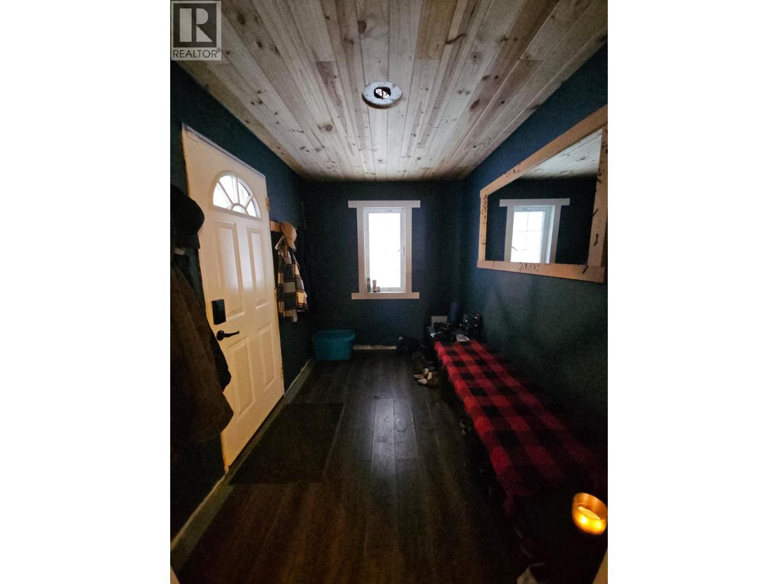 5640 Westgate Road Nw, Chetwynd, BC - Indoor Photo Showing Other Room